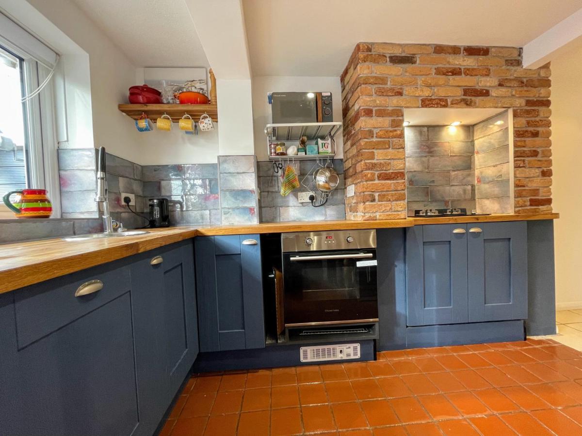 Hastings Old Town Tackleway Privileged Sea Views Whole House 3 Beds Dış mekan fotoğraf